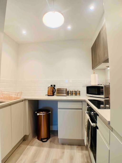 Lovely Central Bournemouth Flat 10 Minute To Beach Leilighet Eksteriør bilde