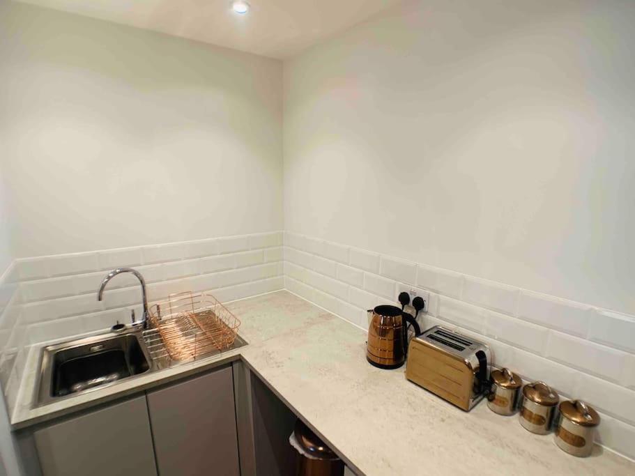 Lovely Central Bournemouth Flat 10 Minute To Beach Leilighet Eksteriør bilde